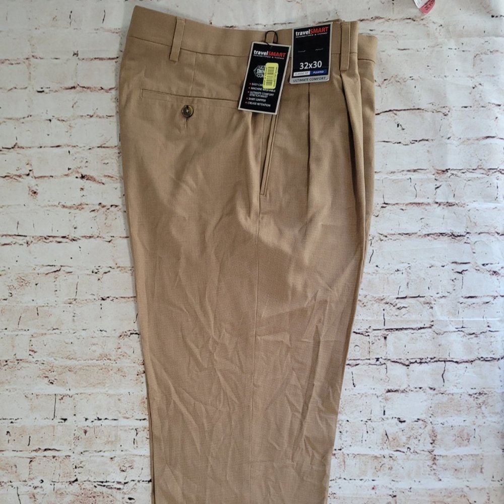 RoundTree and Yorke travelSMART, Classic Fit, Pleated, Slacks, 32x30, NWT